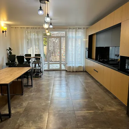 Ferienhaus на фонтане