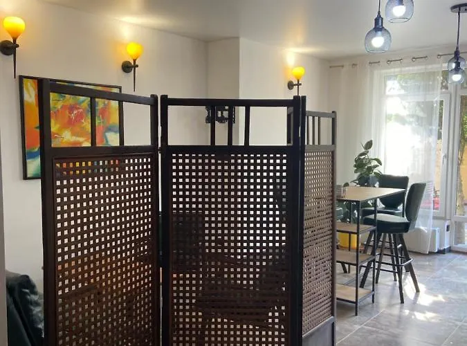 на фонтане Holiday home *